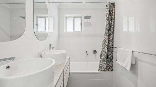 Toormina House | Mango Cottage 12, Pool, 6 Bed, 5 Bath, A - C, Petsok