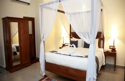 Pudukuppam Hotel | Mango Hill La Serene Puducherry