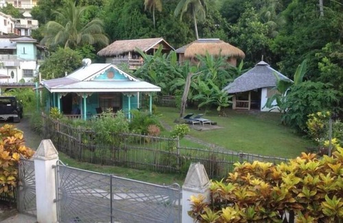 Choiseul Quarter Cottage | Mango Splash