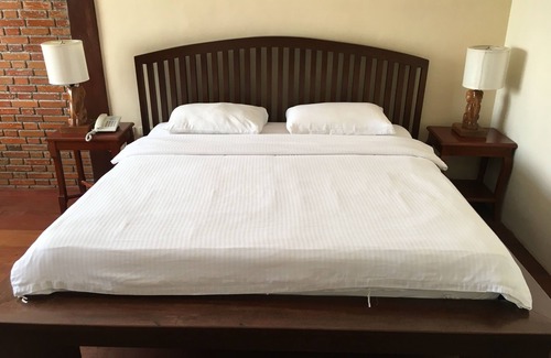 Olongapo Hotel | Mango Valley Hotel 1