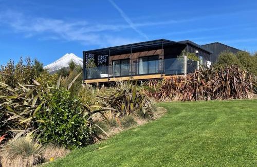 Mangorei Bed & Breakfast | Mangorei Heights - New Plymouth