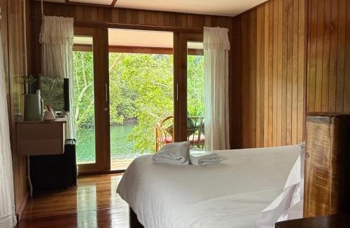 Ko Kood Bed & Breakfast | Mangrove bungalow & restaurant