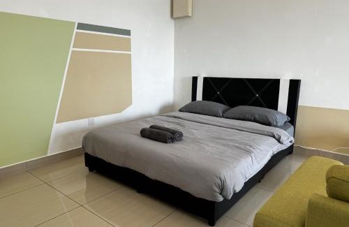 Tebrau Apartment | Manhattan Condo at Mount Austin JB 2-4 Pax Stay