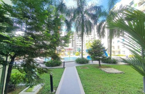 Kampung Kuala Pari Apartment | Manhattan Condo Ipoh with Water Park and Pool View