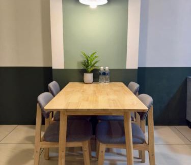Penampang Apartment | Manhattan Suites, Itcc
