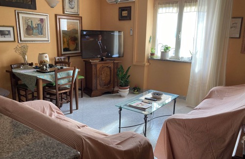 Bosa Historic Centre Apartment | Manin Holiday - IUN S0128 - Appartamento in Pieno Centro a Bosa in Via Manin 13