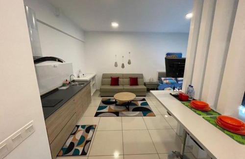 Bangi Sentral Apartment | Manis Evo Bangi Soho - Netflix & wifi