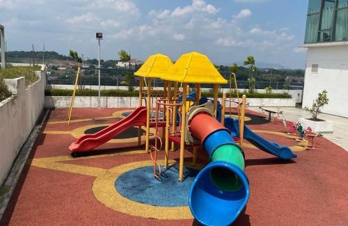 Bangi Sentral Apartment | MANIS EVO SoHo BANGI - WIFI, NETFLIX, SHOPPING MALL
