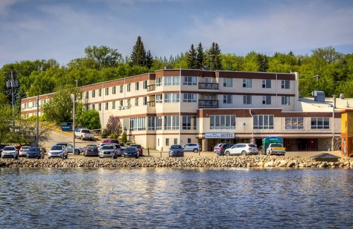 Manitou Beach Hotel | Manitou Springs Resort