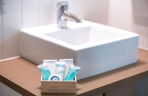 Manly Hotel | Manly Marina Cove Motel