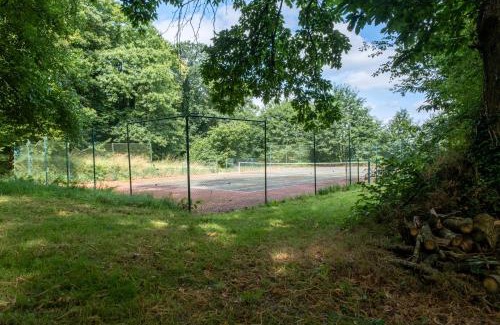 Lanneanou House | Manoir 4 couchages, terrain de tennis étang privé
