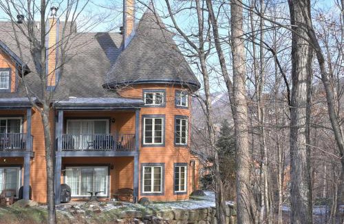 Mont-Tremblant House | Manoirs-Luxury Golf - 1KM to Mont-Tremblant with AC