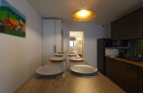 Lemasson Apartment | Manon, 2 ch, parking, Tram Croix d'argent au pied, Sleep-in-Montpellier