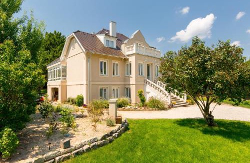 Csopak Bed & Breakfast | Manor Apartments, Csopak