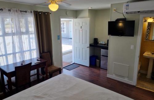 Southampton Hotel | Manor Motel