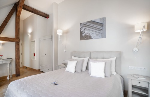 Nowe Warpno Bed & Breakfast | Manowce Palace - Double or Twin Room with Garden View (Room 1)