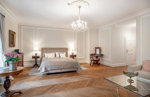 Nowe Warpno Bed & Breakfast | Manowce Palace - Suite with Garden View (Room 15)