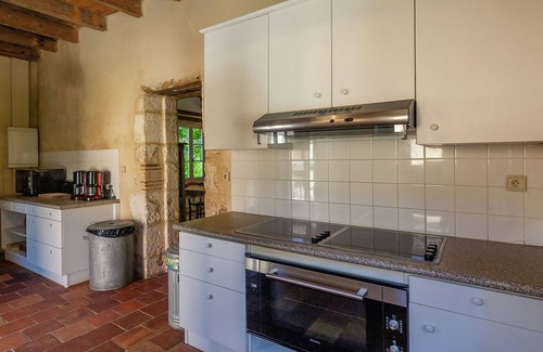 Saint-Georges-de-Montclard Villa | Mansion in Aquitaine with Private Pool
