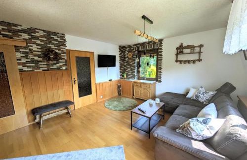 Grosshennersdorf Apartment | Mansardenwohnung Waldblick