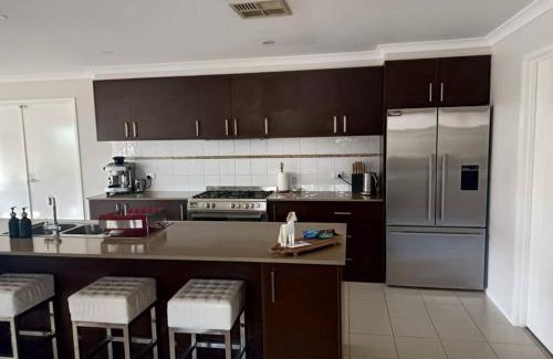 Mansfield House | Mansfield Accommodation - Sojourn on Stewart