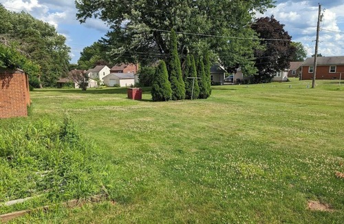 Mansfield House | Mansfield- Shawshank/MidOhio Raceway- COZY HOME