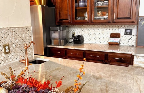 Flower Mound House | Mansion- Chef Kitchen, Dolby 7.4.2 Atmos Theater, Heated Pool and Spa