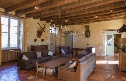 Saint-Georges-de-Montclard House | Mansion in Aquitaine with Private Pool
