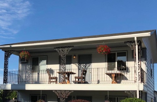 Buffalo Hotel | Mansion House Motel