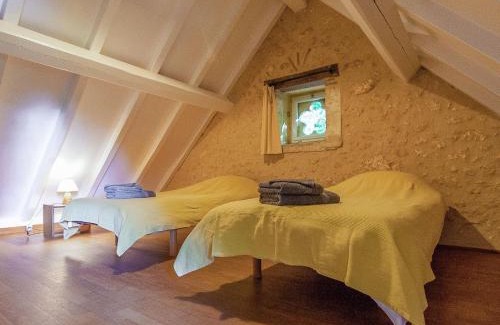 Saint-Georges-de-Montclard House | Mansion in Aquitaine with Private Pool