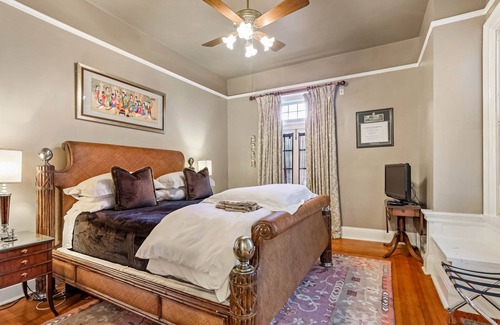 Faubourg Livaudais Bed & Breakfast | Mansion in the Garden District
