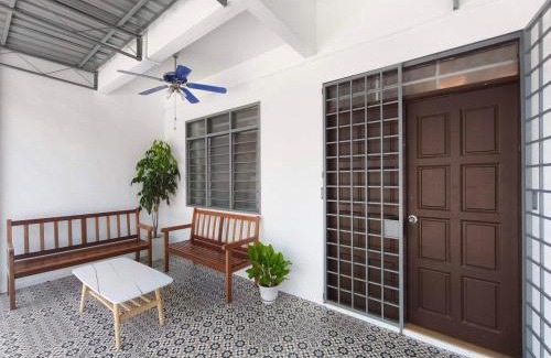 Sibu House | Mantis 5B ,onehomestay, Sibu