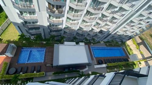 Kram Apartment | Mantra Condo M165