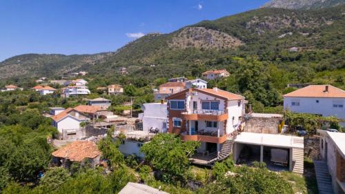 Dobra Voda House | Mantra HOME