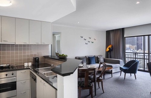 Chinatown Apartment | Mantra on Russell Melbourne