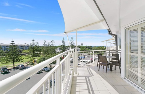 Kingscliff Apartment | Mantra on Salt Beach Resort - Oceanview 1BR Apartment by uHoliday