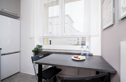 Baluty Apartment | Manufaktura Urban Oasis Apartment