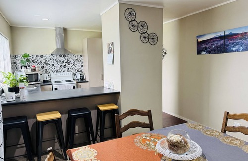 Manurewa House | Manukau Two Bedroom House