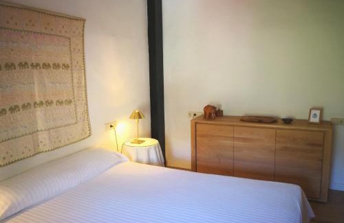 Alaro House | Manyolas 93
