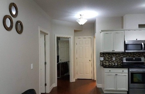 Timberlea Apartment | Maple Leaf Bedroom Su