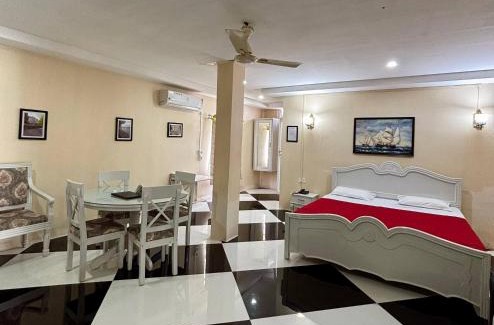 Lakhimpur Hotel | Maple Leaf Country Hotel