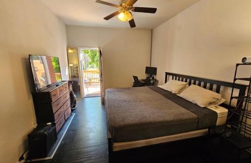 Academy - Sherman Park House | Maple Manor Private