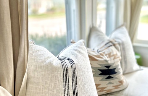 Wellington House | Maple & Oak: Steps to the beach