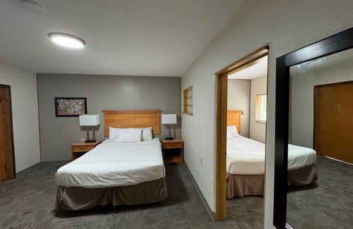Munising Hotel | Maple Ridge Motel
