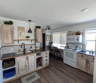 Clearwater Apartment | Maple Suites