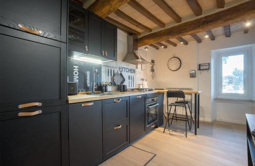 Ferro di Cavallo Apartment | MaRì Modern Flat - con Posto Auto e vicino alla Metro - ItalyWeGo