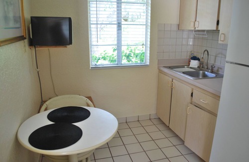 Safety Harbor Hotel | Mar Bay Motel &Suites