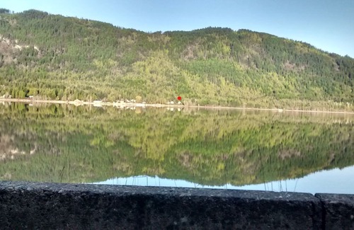 Sicamous House | Mara Lakefront Vacation Home