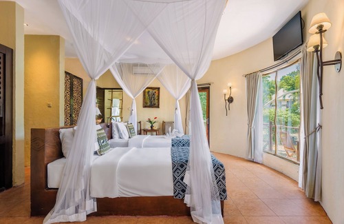 Medahan Resort | Mara River Safari Lodge