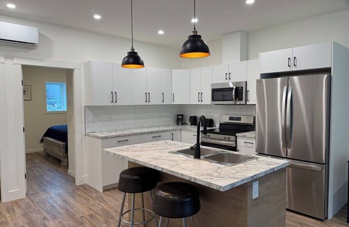 Mara Resort | Mara Spring Lodges - Towhee Mountain Lodge 2