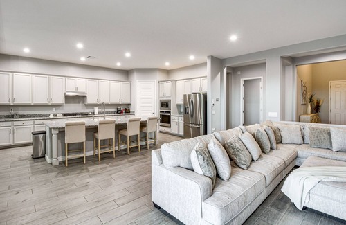 Tucson House | Marana Home w/Pool Access & Mountain Views!